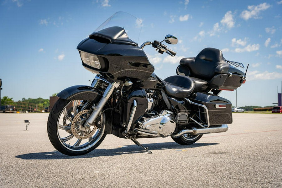 2017 Harley-Davidson® FLTRU - Road Glide® Ultra