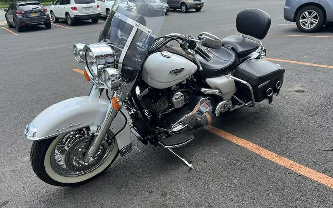 2004 Harley-Davidson® FLHRCI - Road King® Classic