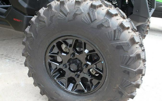 2025 Can-Am Maverick X3 Max RS Turbo RR Fiery Red & Hyper Silv