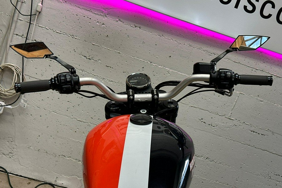 2017 HD 1200 Roadster