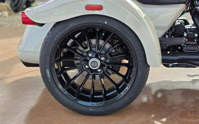 2023 Harley-Davidson® FLRT - Freewheeler®