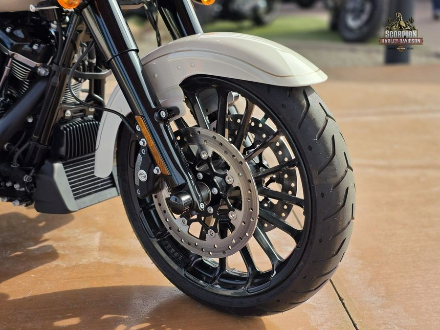 2023 Harley-Davidson® FLRT - Freewheeler®