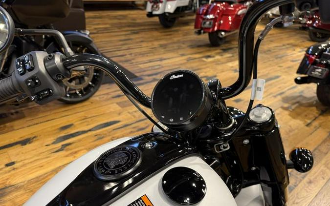 2026 Indian Motorcycle® Chief® Bobber Dark Horse® Ghost White Metallic Smoke