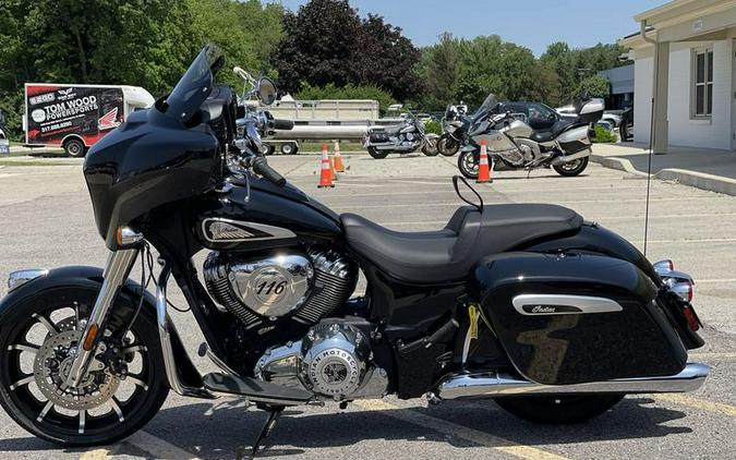 2023 Indian Motorcycle® Chieftain® Limited Black Metallic