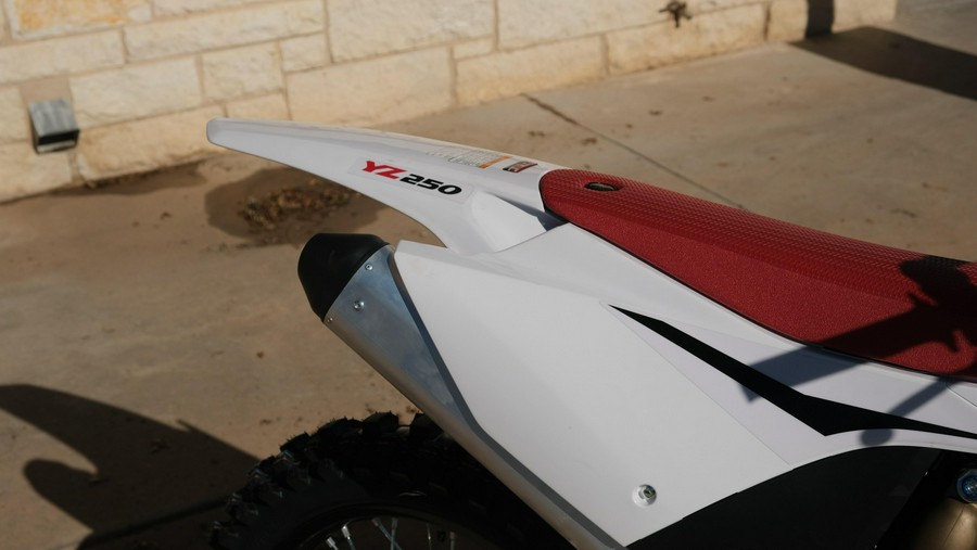 2026 YAMAHA YZ250 70TH ANNIVERSARY EDITION