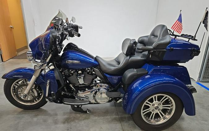 FLHTCUTG 2017 Tri Glide® Ultra