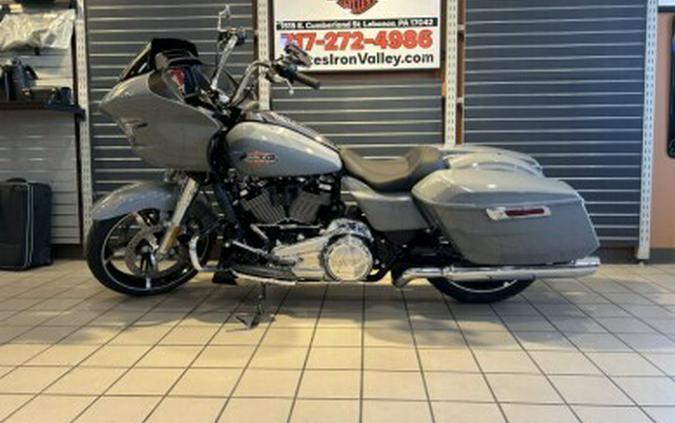 2026 H-D Road Glide® Solo 117ci