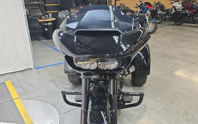 FLTRT 2025 Road Glide® 3