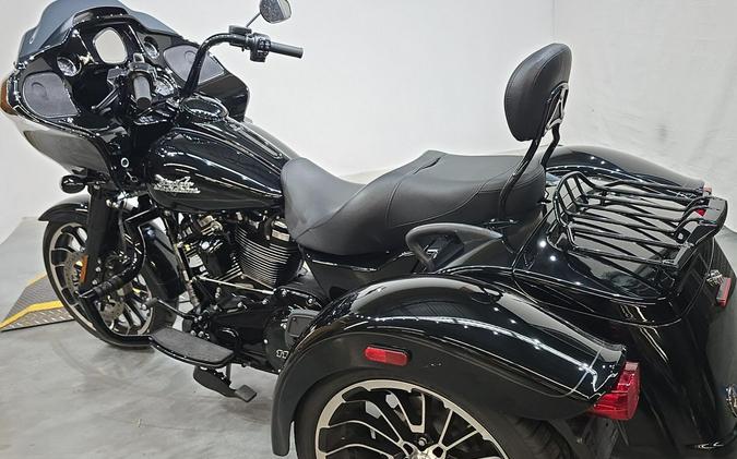FLTRT 2025 Road Glide® 3