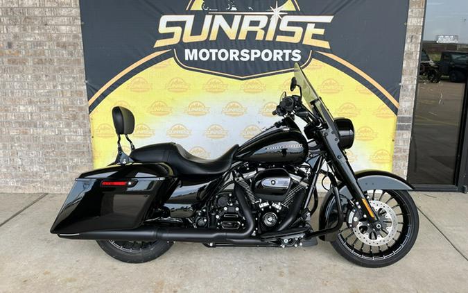 2017 Harley-Davidson FLTRXS Road Glide Special