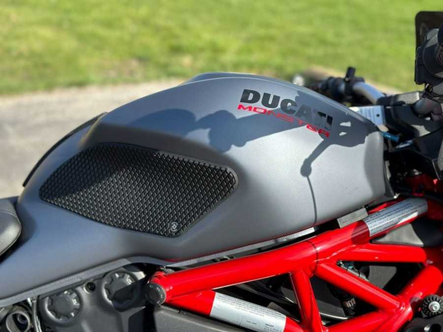 2017 Ducati Monster 821 Dust Grey