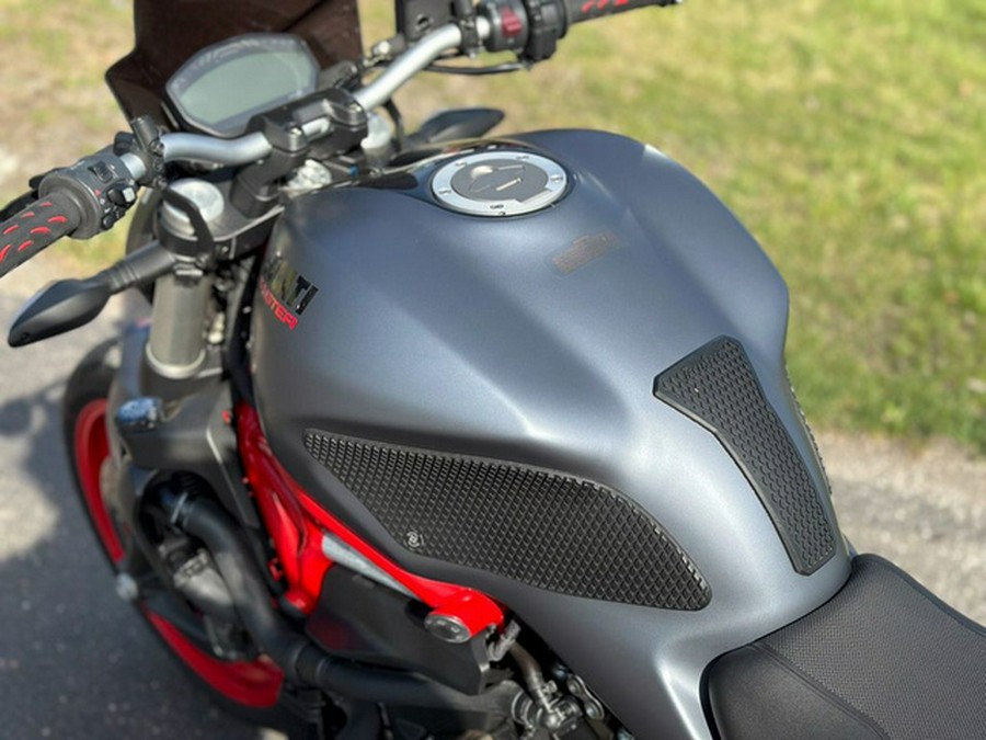 2017 Ducati Monster 821 Dust Grey