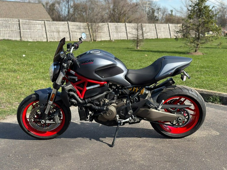 2017 Ducati Monster 821 Dust Grey