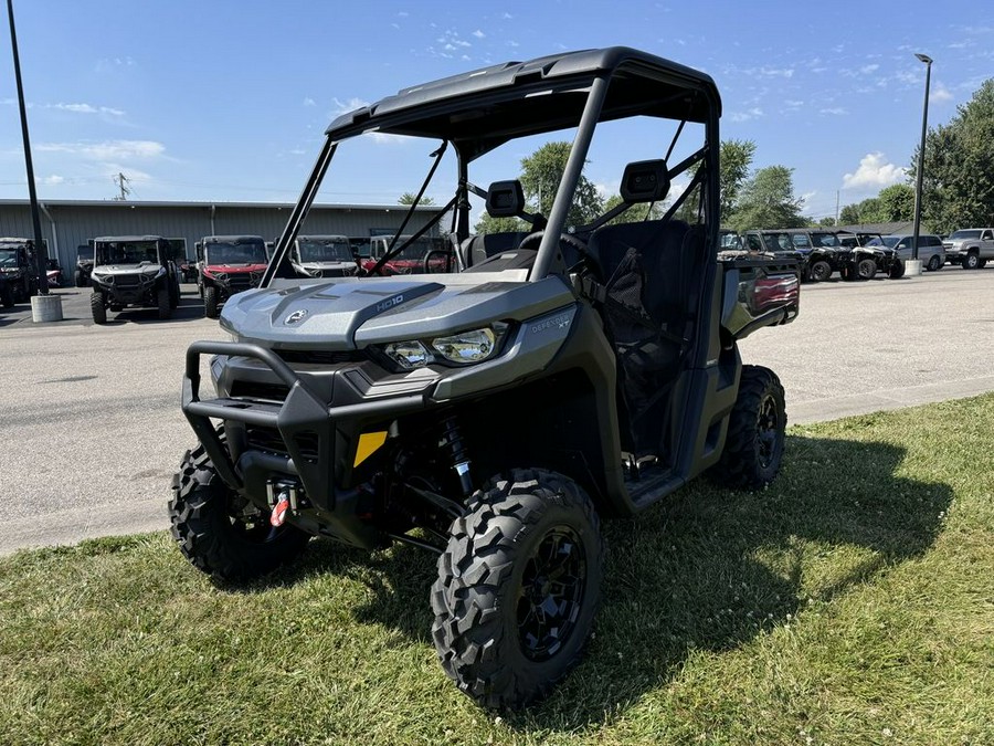 2024 Can-Am® Defender XT HD10