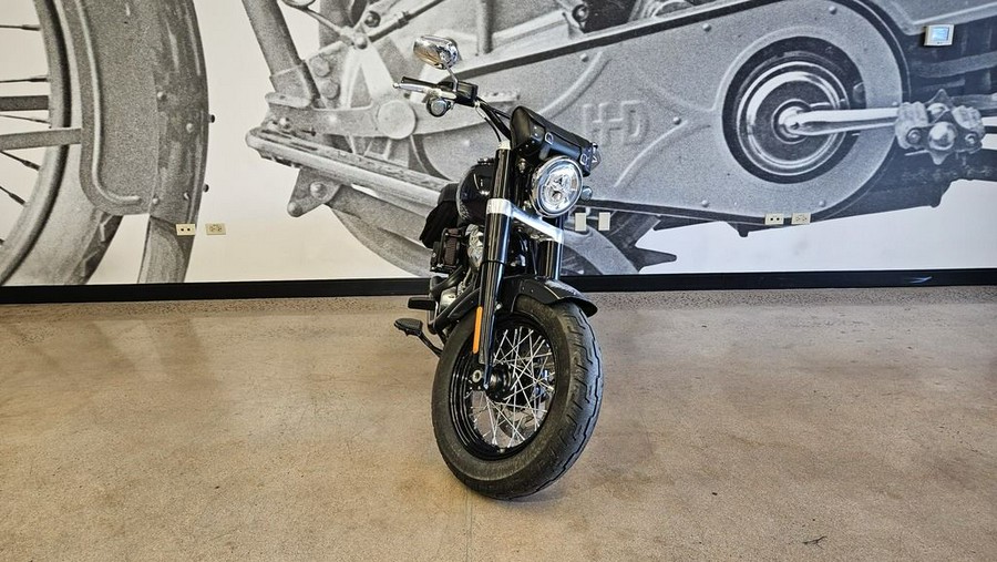 2019 Harley-Davidson® FLSL - Softail® Softail Slim®