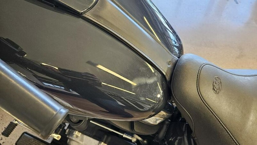 FLSL 2019 Softail Slim