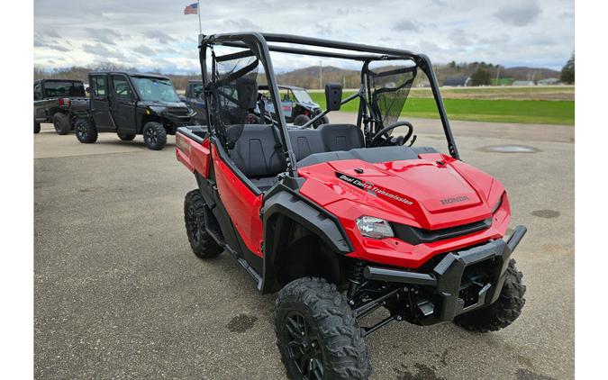 2025 Honda Pioneer 1000 Deluxe