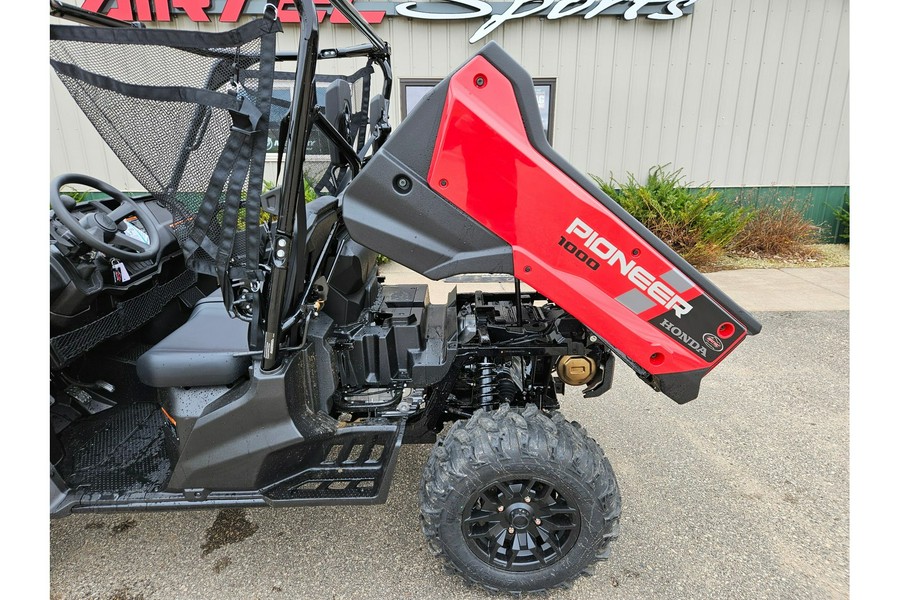 2025 Honda Pioneer 1000 Deluxe
