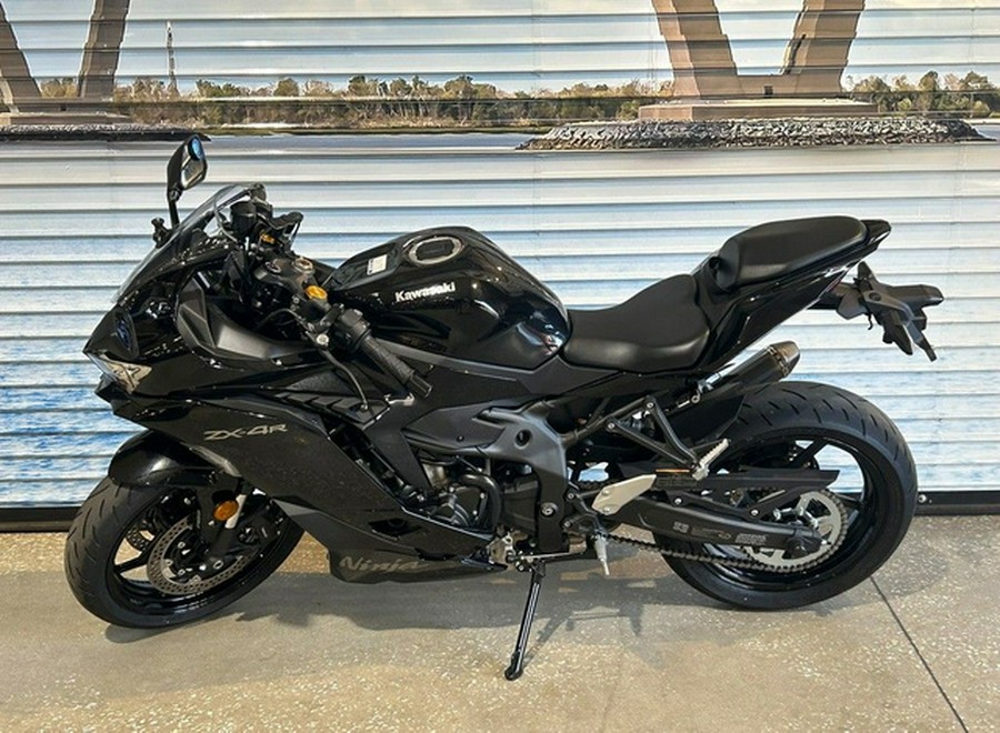 2025 Kawasaki NINJA ZX-4R ABS