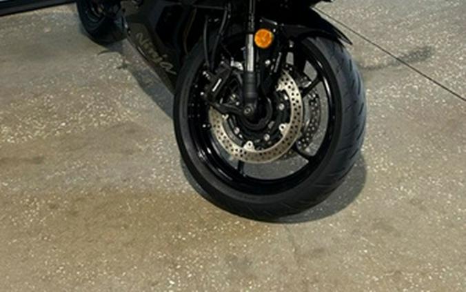 2025 Kawasaki NINJA ZX-4R ABS