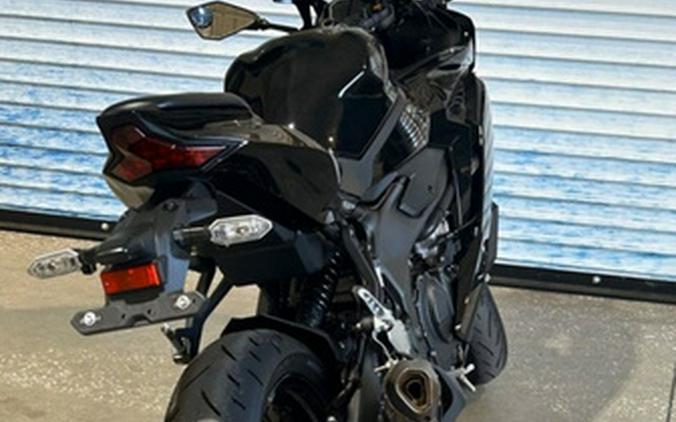 2025 Kawasaki NINJA ZX-4R ABS