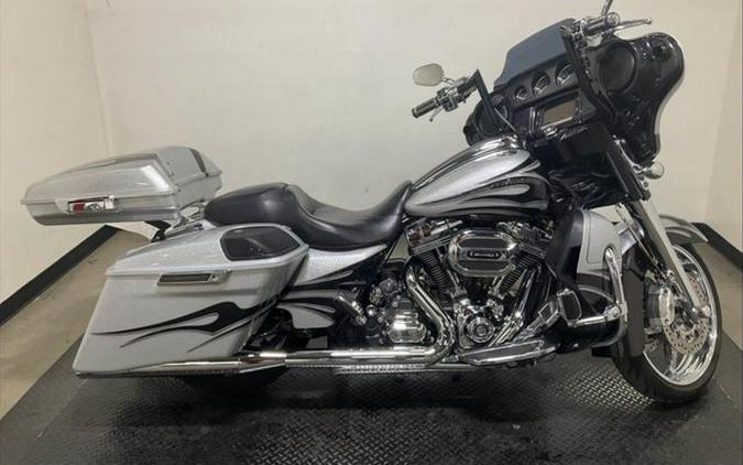 2015 Harley-Davidson Street Glide CVO