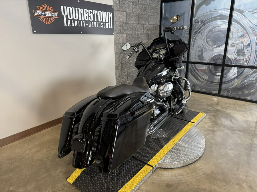 2017 Harley-Davidson® Road Glide® Special FLTRXS