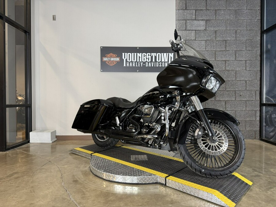 2017 Harley-Davidson® Road Glide® Special FLTRXS