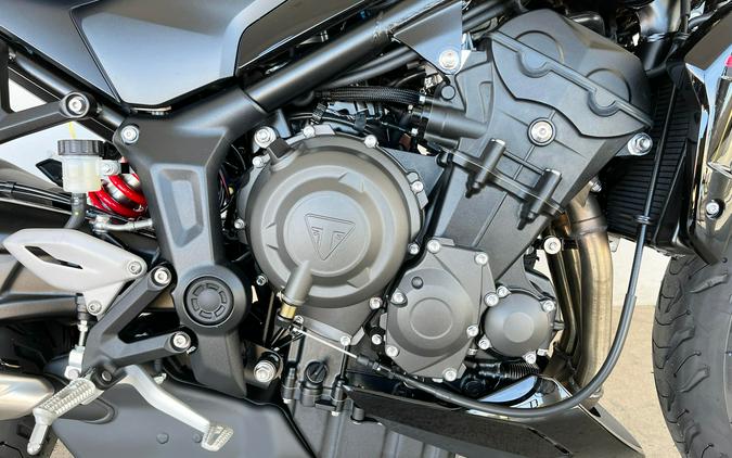 2026 Triumph TRIDENT 800