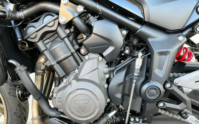2026 Triumph TRIDENT 800