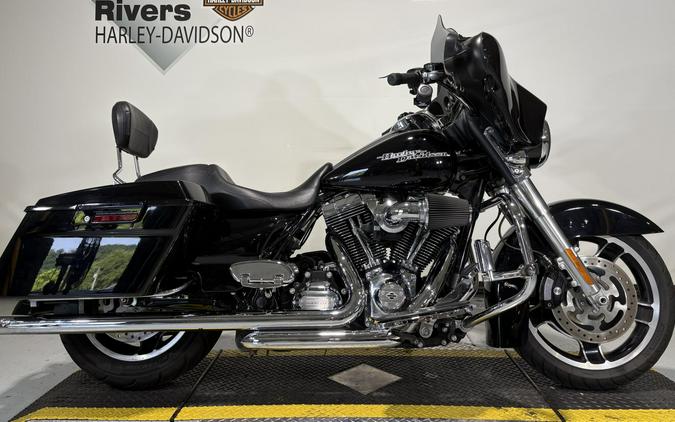 2013 Harley-Davidson® Street Glide® Vivid Black