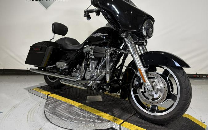2013 Harley-Davidson® Street Glide® Vivid Black