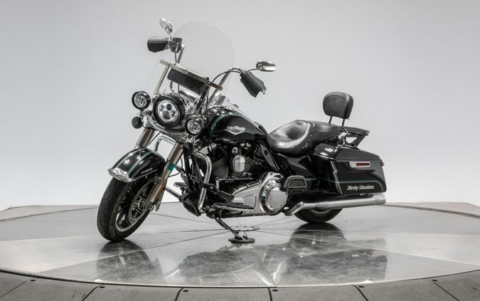 2014 HARLEY-DAVIDSON FLHR ROAD KING in Vivid Black w/ Pinstripe with 21,216 miles