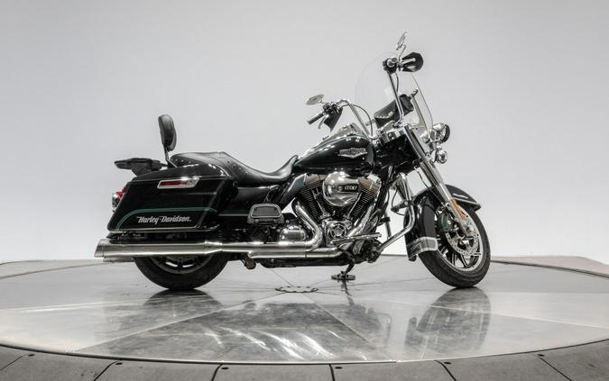 2014 HARLEY-DAVIDSON FLHR ROAD KING in Vivid Black w/ Pinstripe with 21,216 miles