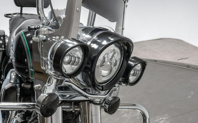 2014 HARLEY-DAVIDSON FLHR ROAD KING in Vivid Black w/ Pinstripe with 21,216 miles