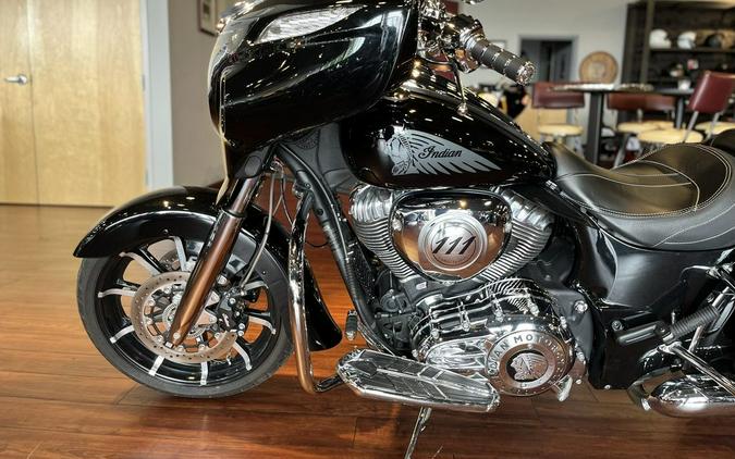 2018 Indian Motorcycle® Chieftain® Limited ABS Thunder Black