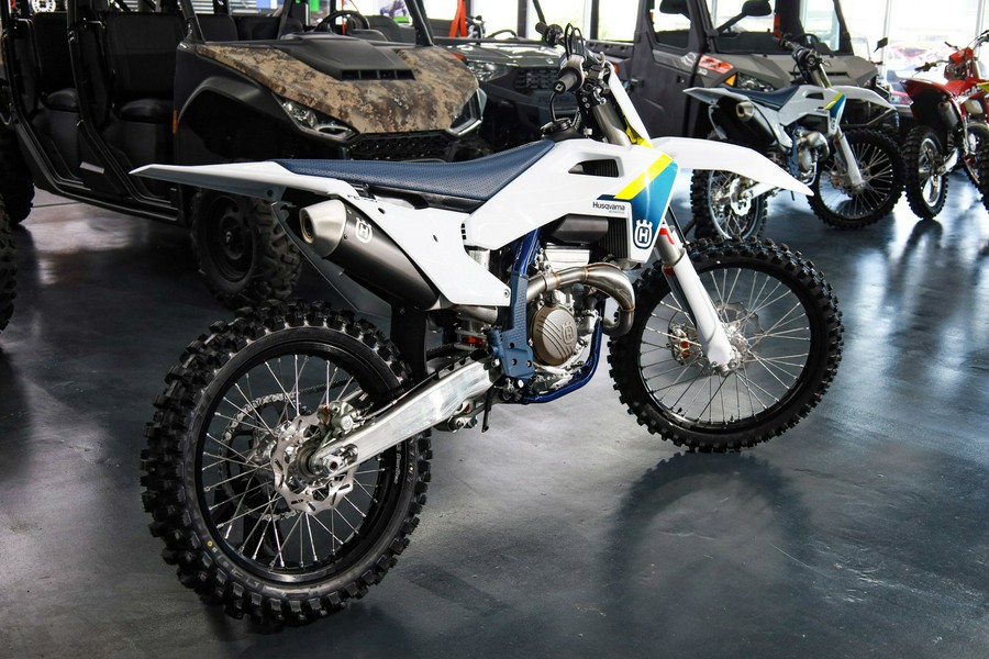 2025 Husqvarna Motorcycles FC 350