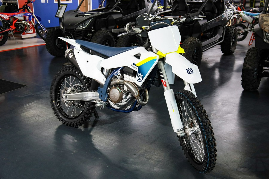 2025 Husqvarna Motorcycles FC 350