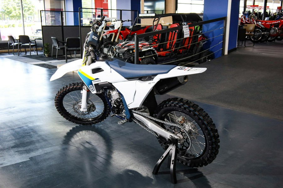 2025 Husqvarna Motorcycles FC 350