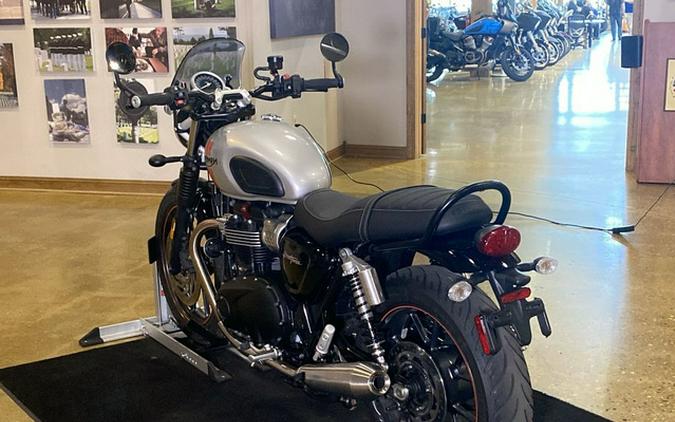 2017 Triumph Street Twin Base