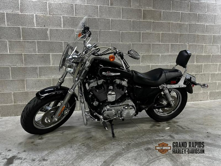 2013 Harley-Davidson® XL1200C - Sportster® 1200 Custom
