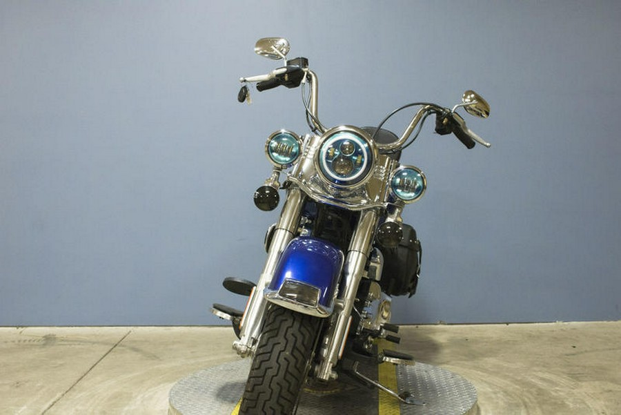 2017 Harley-Davidson® FLSTC - Heritage Softail® Classic