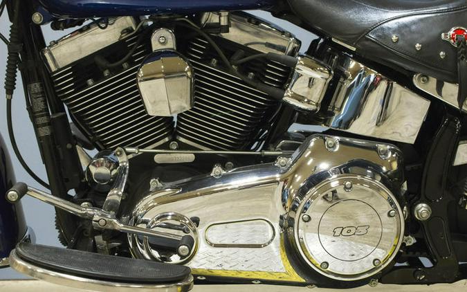 2017 Harley-Davidson® FLSTC - Heritage Softail® Classic