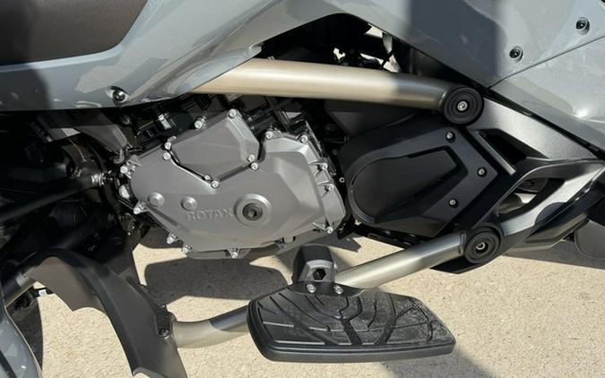 2027 Can-Am SPYDER F3 LTD 1330