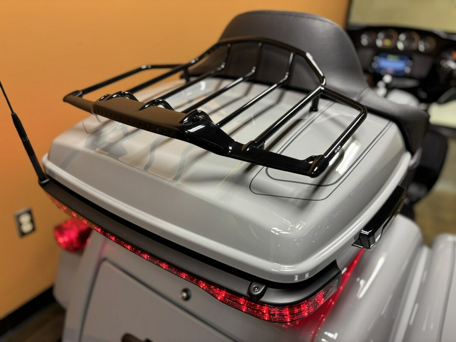FLHTCUTG 2025 Tri Glide® Ultra