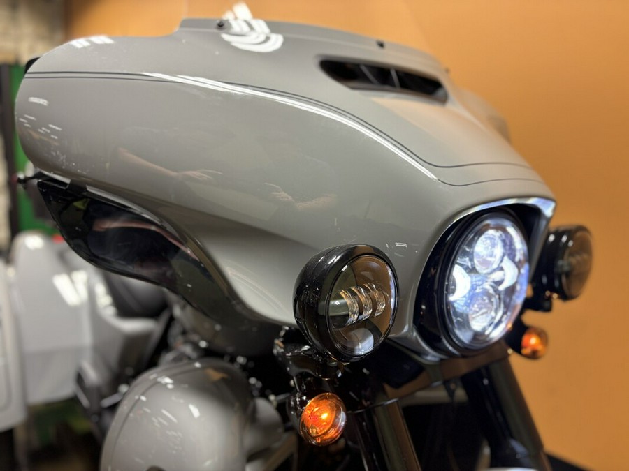 FLHTCUTG 2025 Tri Glide® Ultra