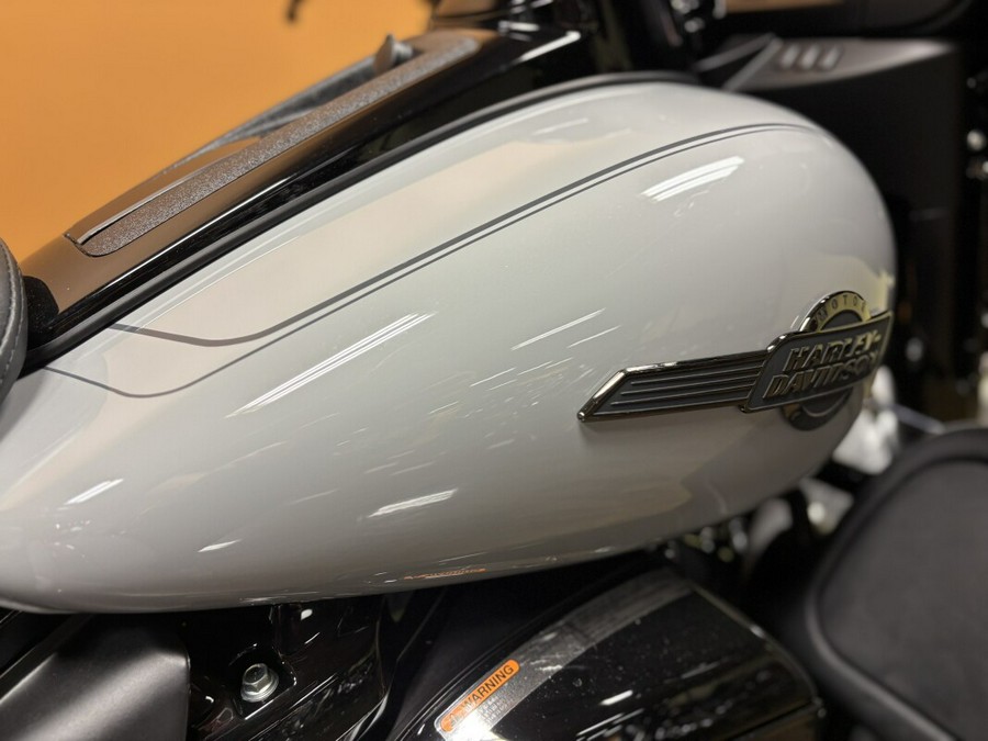 FLHTCUTG 2025 Tri Glide® Ultra