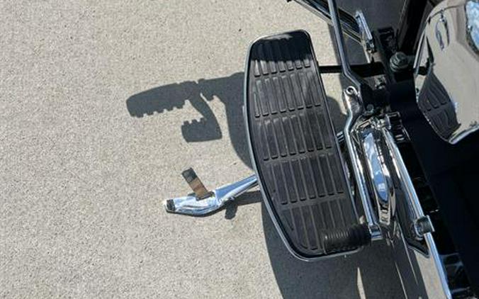 2005 Harley-Davidson FLHRCI Road King® Classic