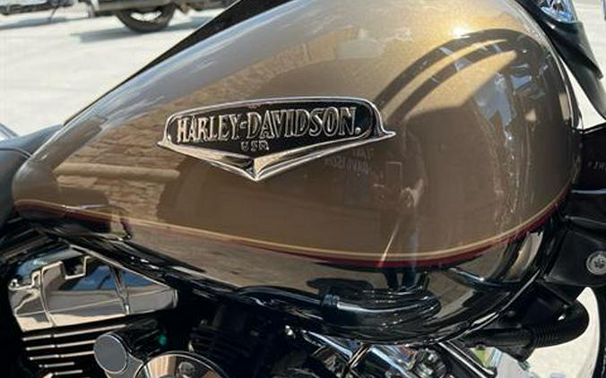 2005 Harley-Davidson FLHRCI Road King® Classic