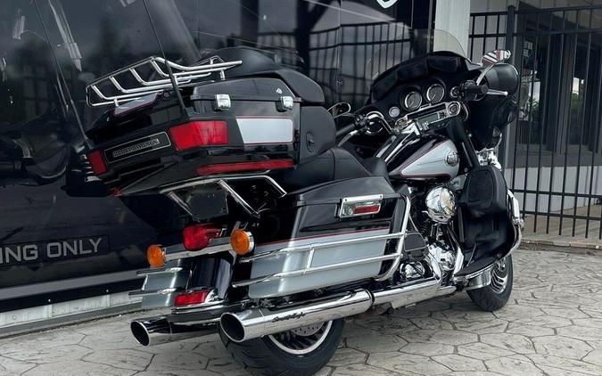 2010 Harley-Davidson® FLHTCU - Ultra Classic® Electra Glide